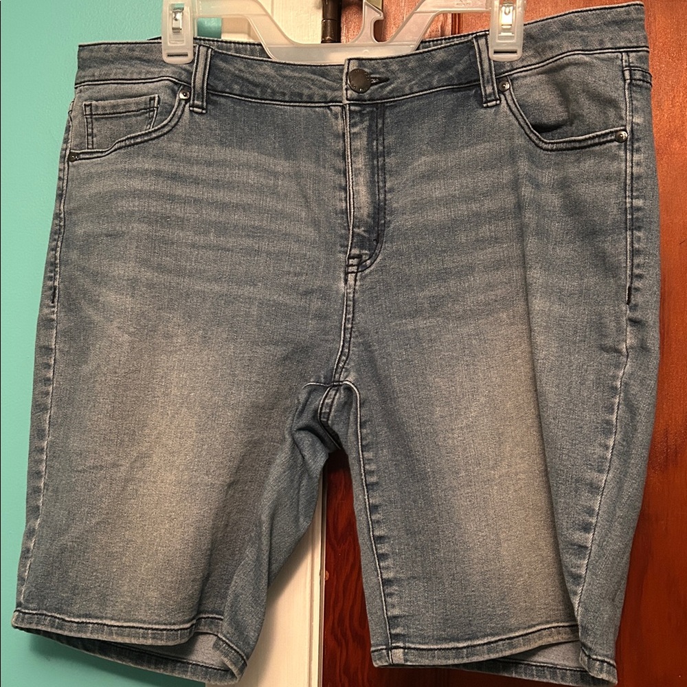 Lane Bryant pocket Bling!💎 Bermuda shorts